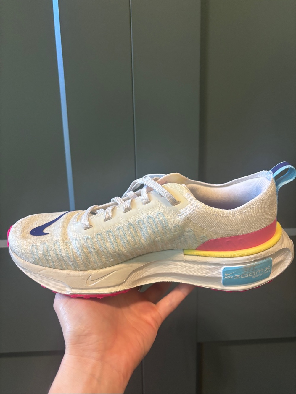 Nike ZOOMX Invincible Run Flyknit 3 Women!: Running Shoes 7 - Picture 6 of 11
